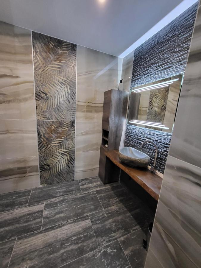 Residenza Giulia Apartment เบรเชีย ภายนอก รูปภาพ